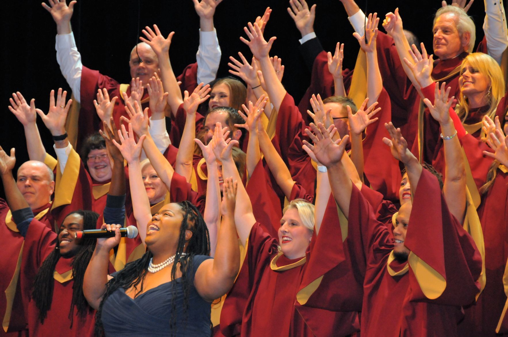 Jennifer Rusk and the Holiday Ensemble